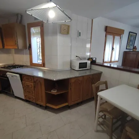 Casa Mariposas, Tranquilidad Junto A La Piscina * Huetor Santillan