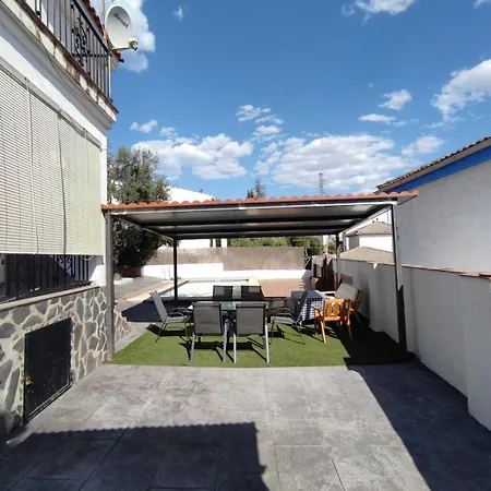 Chalet Casa Mariposas, Tranquilidad Junto A La Piscina
